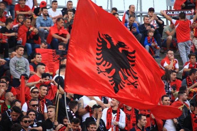 Festë në “Elbasan Arena”/ Shqipëria mposht 1-0 Hungarinë, mban gjallë shpresat për vendin e dytë