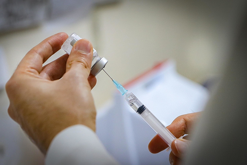 Studimi i shkencëtarëve të OBSH-së: Doza e tretë e vaksinës për popullsinë e përgjithshme është e panevojshme