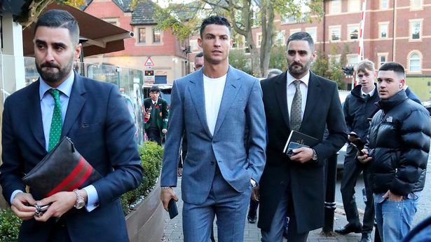 Kanë shërbyer me forcat speciale në Afganistan, kush janë dy truprojat binjakë të Cristiano Ronaldos?