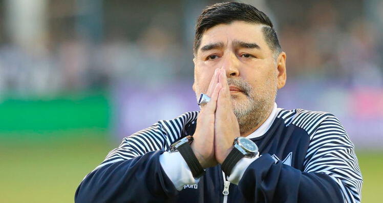 Mjeku argjentinas bën rrëfimin tronditës: Maradona u varros pa zemër
