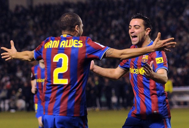 Epoka e lavdishme e Barcelonës: Dani Alves mund të rikthehet sërish me Xavin si trajner