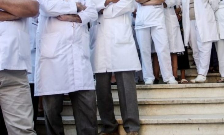 ​Kardiologët do të vazhdojnë grevat kundër vendimit të MSh-së
