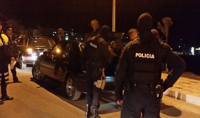 Arrestohen 14 persona në Gjakovë