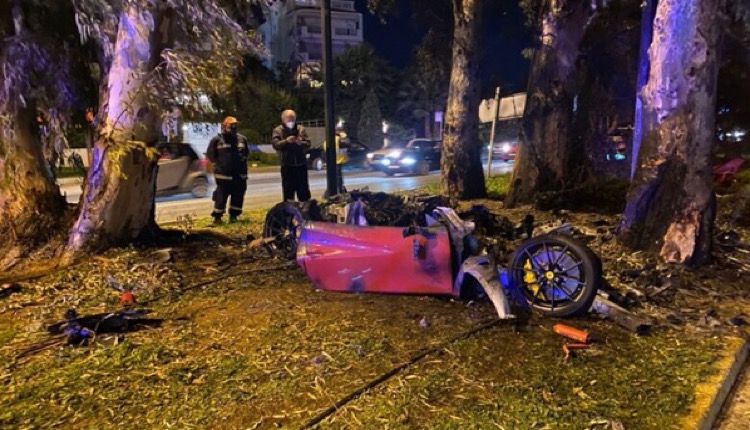 Humbi kontrollin e Ferrarit dhe u përplas me një pemë, vdes në aksidentin tragjik vëllai i deputetes greke