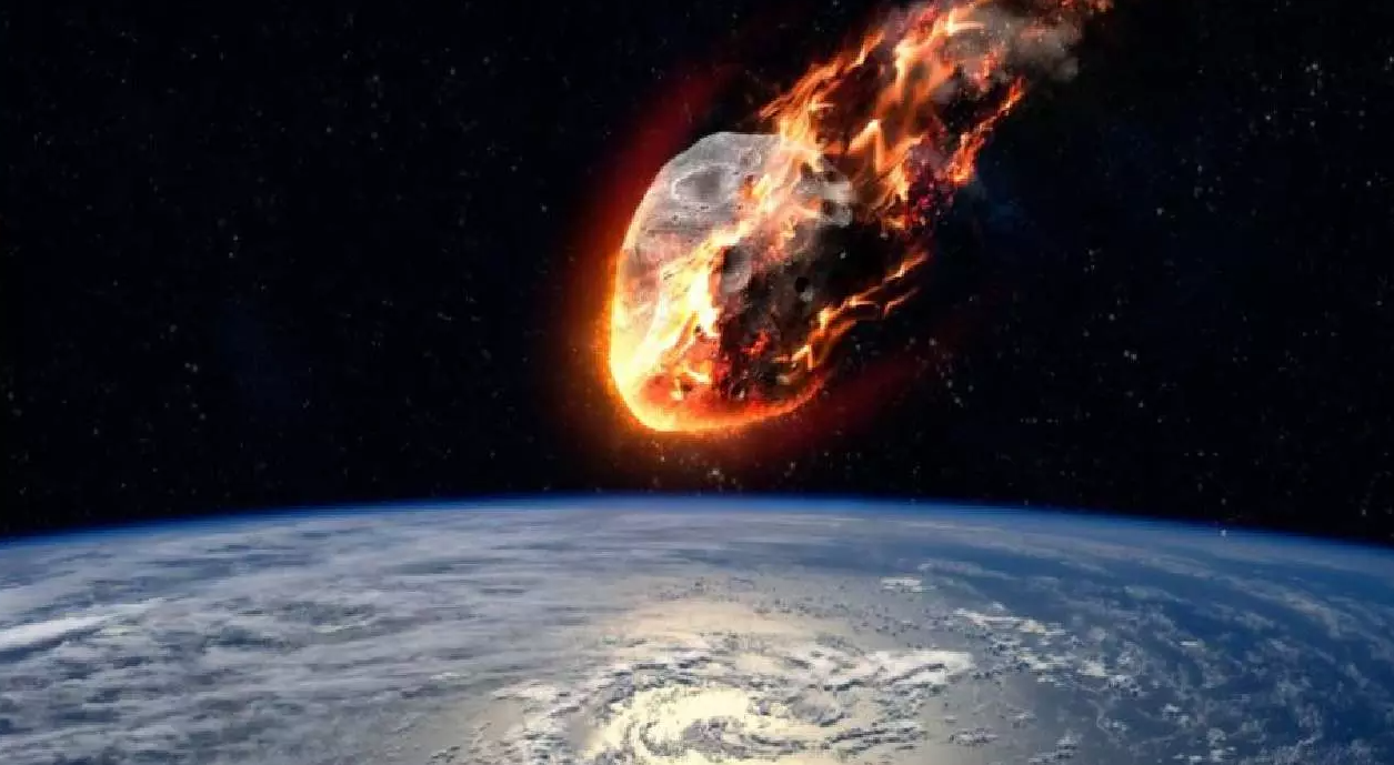 Mbani frymën/ Asteroidi 1 kilometër i gjatë do të kalojë pranë Tokës pas dy javësh