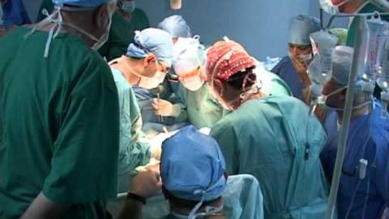 Dhurohen organet e një personi në Maqedoni, transplantohet zemra e veshkat