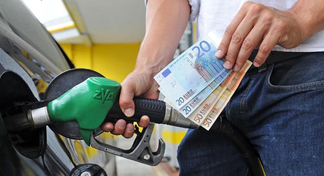 Eurostat  Shqiptarët paguajnë karburantin 10 5  më shtrenjtë se mesatarja e BE së