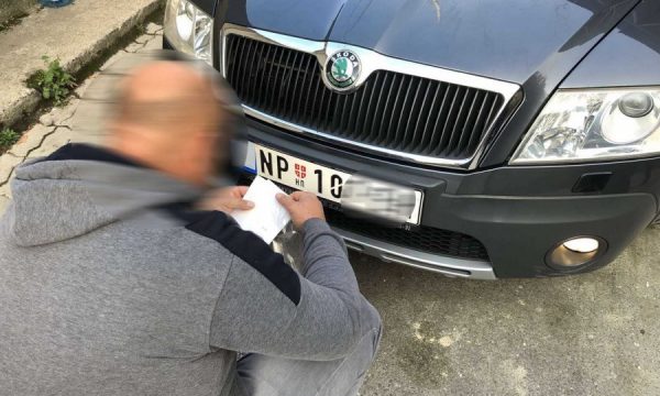 Policia: Nesër nis shqiptimi i gjobave ndaj veturave me targa ilegale