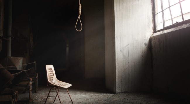 Një grua bën vetëvrasje duke u varur në banjon e shtëpisë në këtë qytet të Kosovës