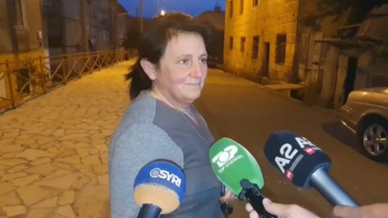 Nëna dhe dy vajzat humbën jetën në Fushë-Arrëz, fqinjët: Kanë mbetur vetëm dy djemtë e mitur!