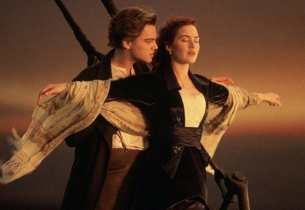 Mbytet në det 23-vjeçari: Po rikrijonte pozën ikonike të Titanikut me të dashurën