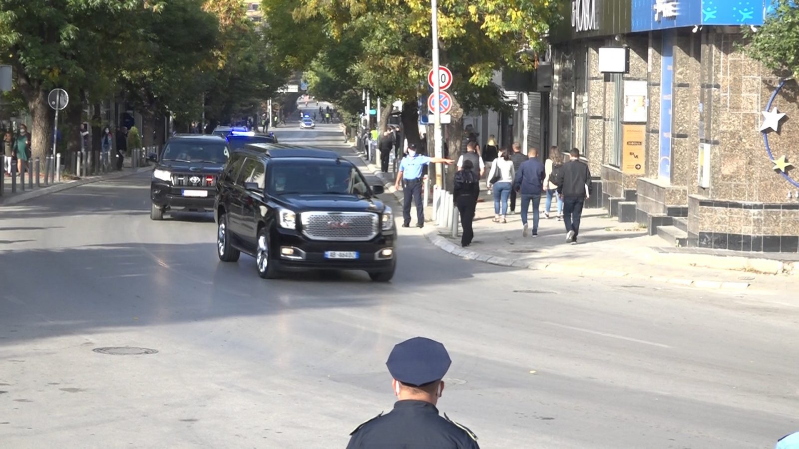 Policia do t’i bllokoj nesër disa rrugë në Prishtinë