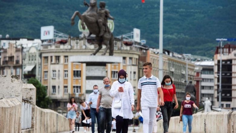 Hulumtim: Çdo i treti i ri dëshiron të largohet nga Maqedonia