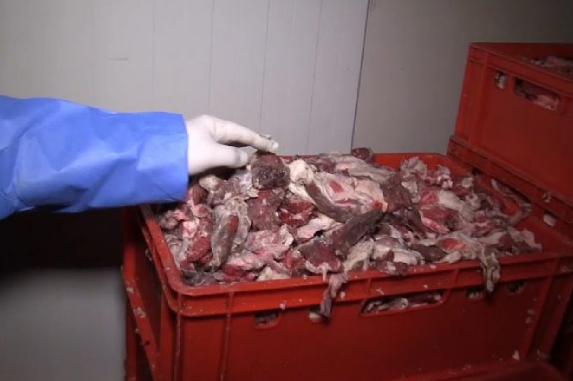 Konfiskohen rreth 100 kg produkte të mishit