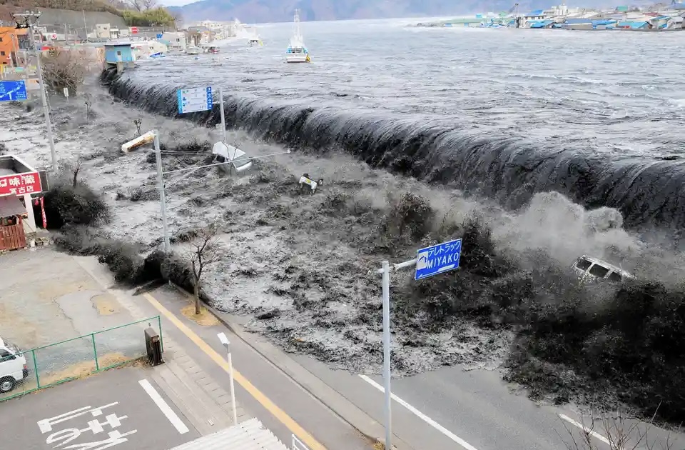 Paralajmërim i frikshëm! Tre qytete të Mesdheut përgatiten për cunami