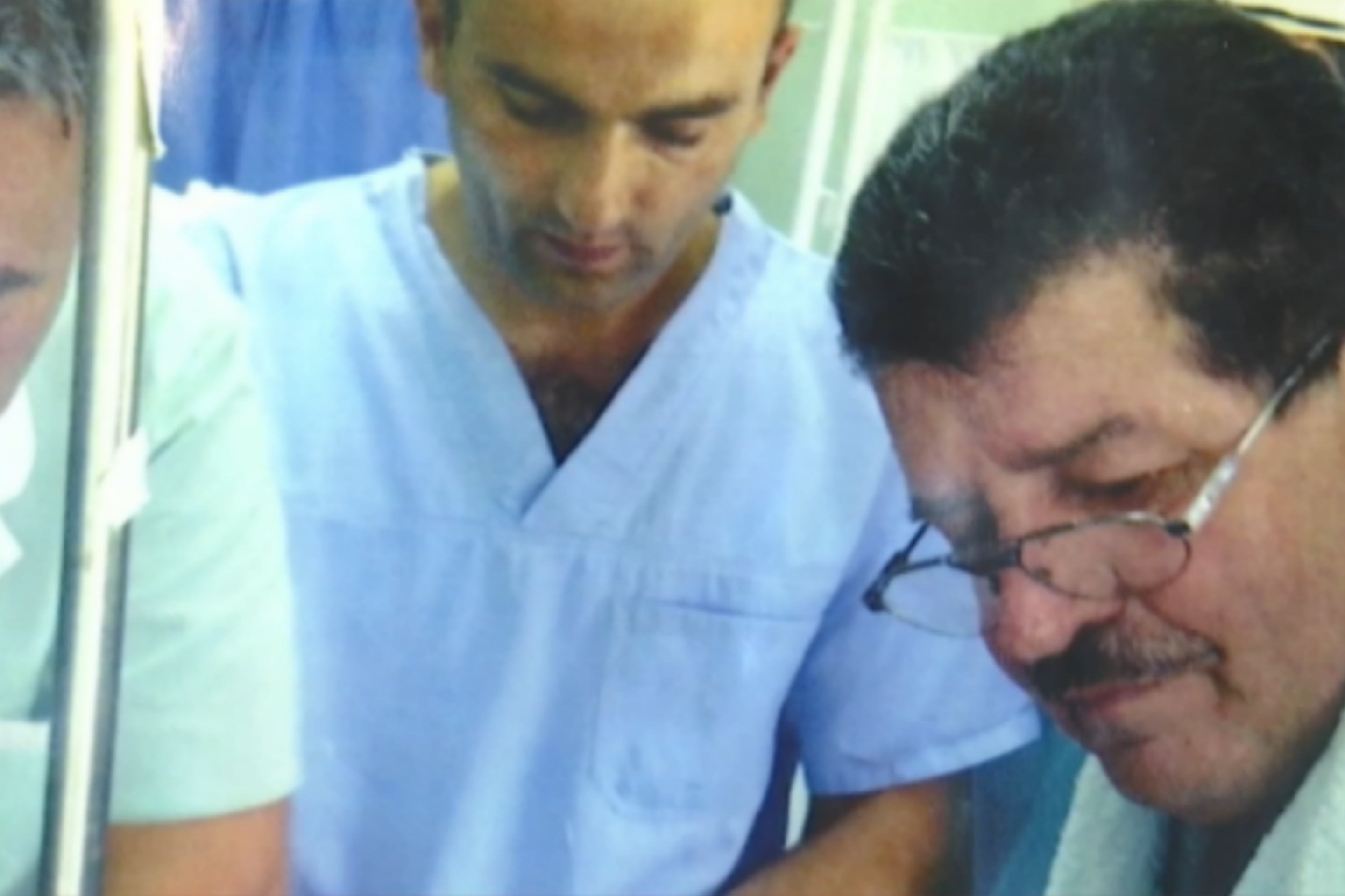 Doktori që e mjekoi Enver Zymberin: Tetë herë e lëshoi zemra