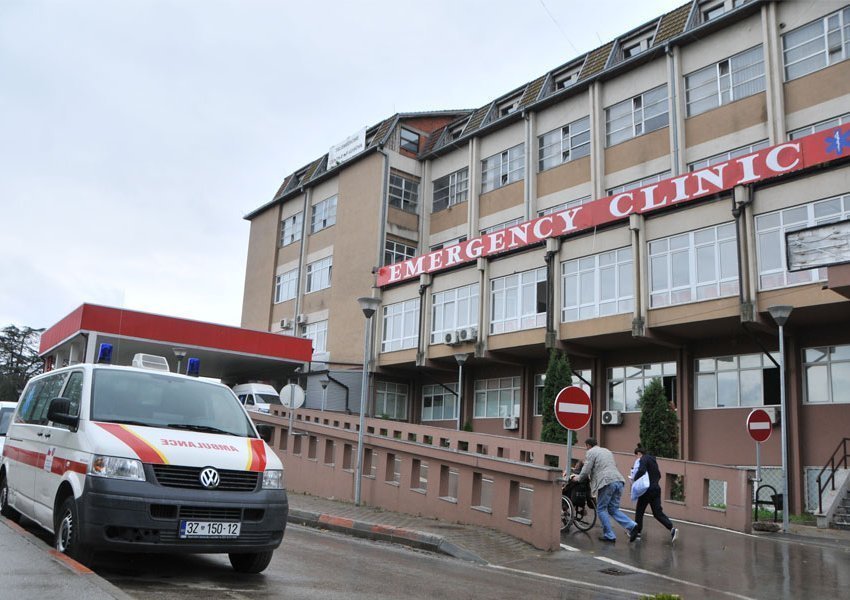 Klinika e ORL-së në QKUK në prag të mbylljes, edhe tre mjek e lëshuan punën