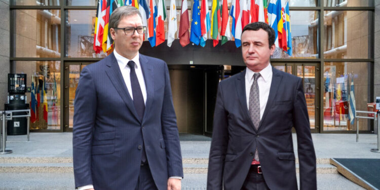 Mediat serbe: Vuçiqi pranon ftesën e BE-së për takim me Kurtin