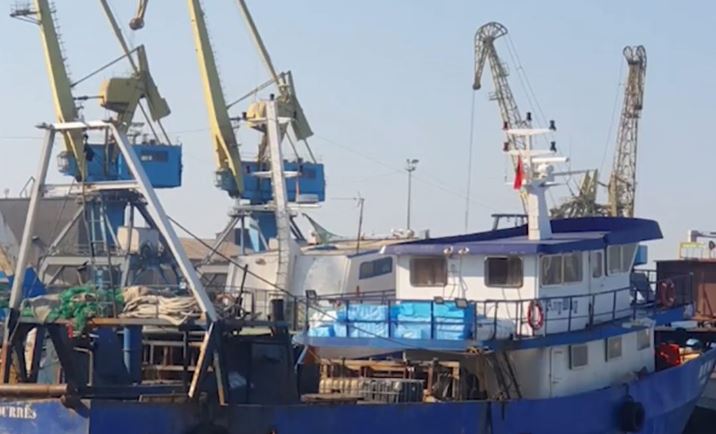 80 mijë litra naftë kontrabandë, arrestohen mekaniku dhe kapiteni i peshkarexhës