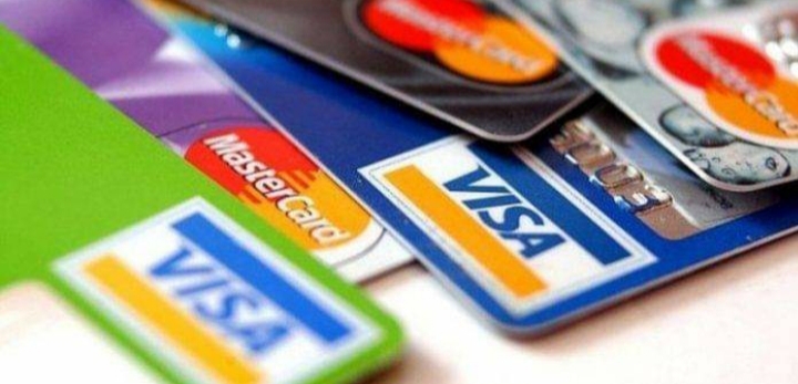 Bankës Popullore:Klientët e bankave kanë shfaqur ankesa për kartelat e kreditit