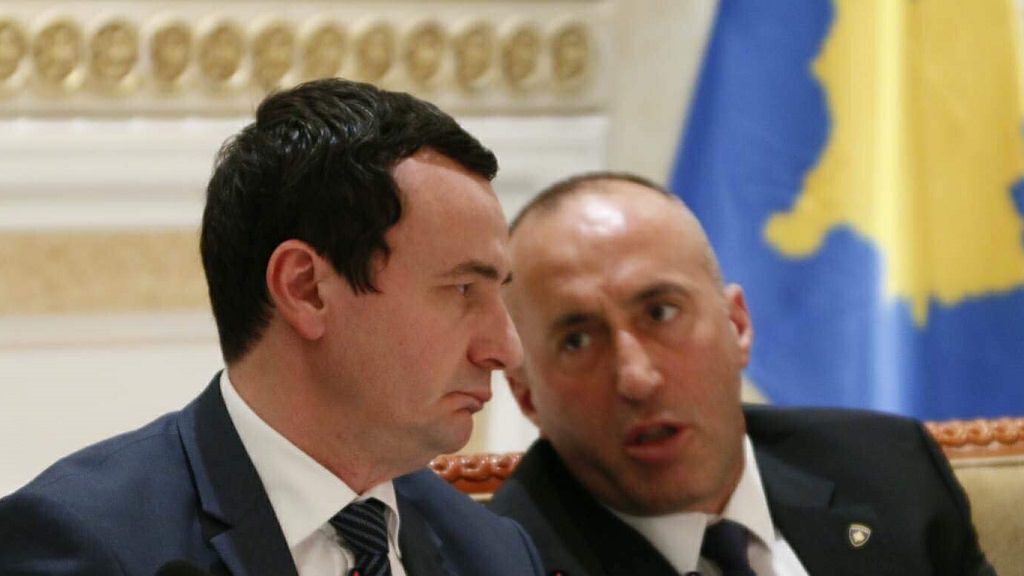 Haradinaj – Kurtit: Ndale grevën në arsim ose jep dorëheqje