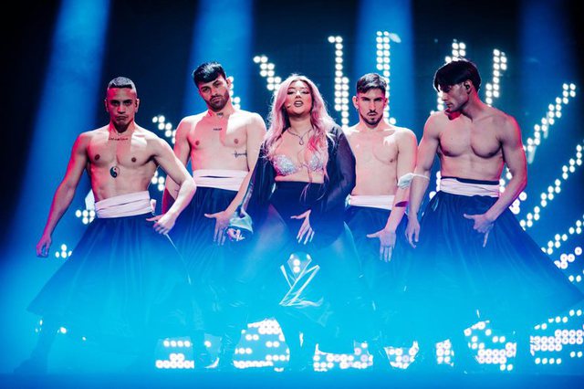 Eurovizion e kritikoi për provokime në koreografi, Ronela Hajati: Kënga ime është një nga hitet më të padiskutueshme
