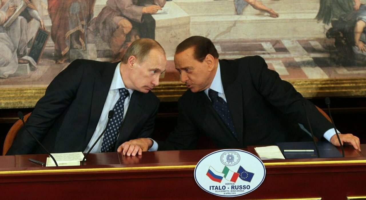 Putin surprizon Berlusconin për ditëlindjen e 86-të: Më dhuroi 20 shishe vodka dhe një letër të ëmbël