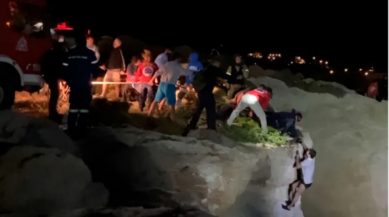 Mbytet në ishujt grekë anija me emigrantë, 16 gra të vdekura