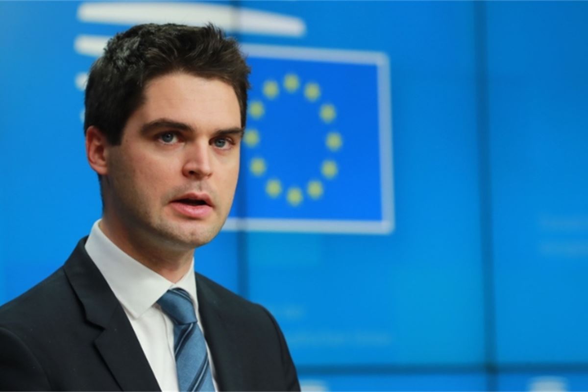 Eurodeputeti kroat: Serbia po i shpërblen shtetasit e vendeve që nuk e njohin Kosovën