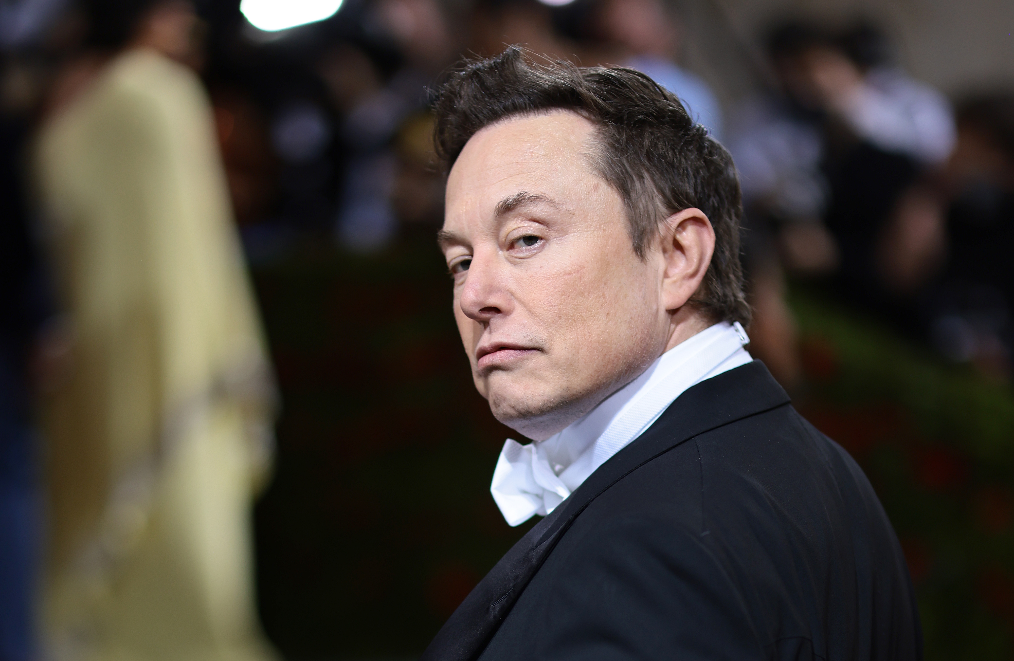 “Zogu do të fluturojë sipas rregullave”, Europa paralajmëron Elon Musk për Twitter