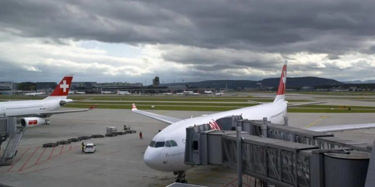 Shqiptari futet në një aeroportet më të sigurta në Europë, vjedh makinën luksoze dhe tenton të hyjë në avion