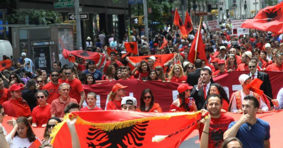 Alarm kombëtar/ Shqiptarët me sytë jashtë vendit, përbëjnë diasporën e tretë më të madhe në botë