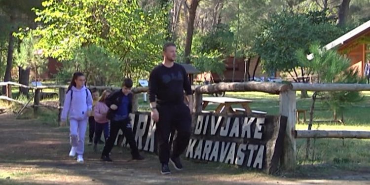 Punimet për traun në parkun Divjakë-Karavasta, banorët protestojnë përsëri