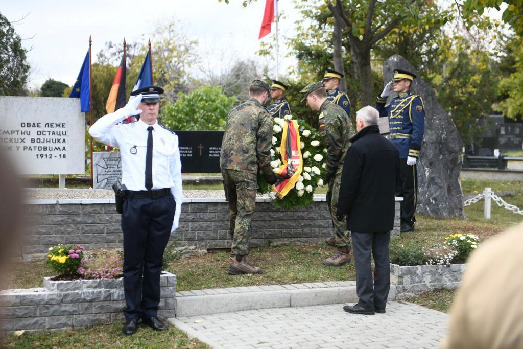 FSK nderoi ushtarët serbë, raportohet se i pranishëm ishte edhe Sveçla
