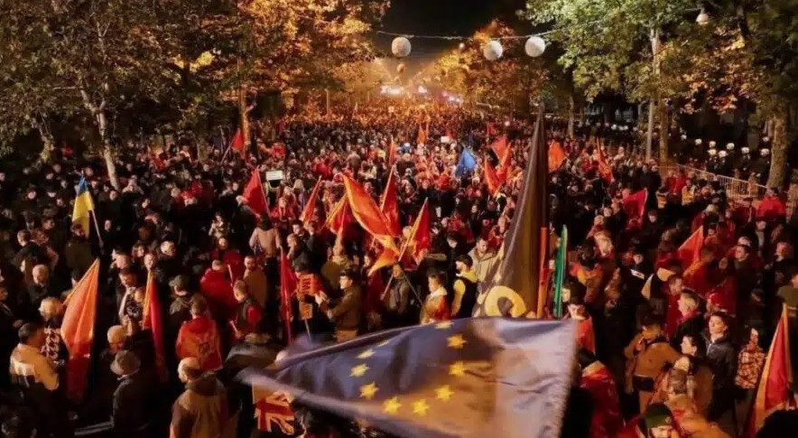 Në Mal të Zi protestojnë kundër Ballkanit të Hapur: Ne duam Bashkimin Evropian, jo botën serbe