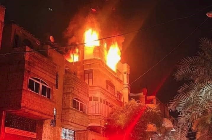 Zjarr i madh në kampin e refugjatëve në Gaza, digjen për së gjalli 21 persona