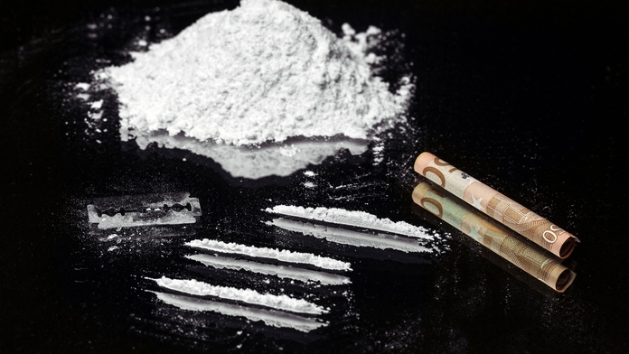 Një ngarkesë e madhe kokaine gjendet mes plehut në Mal të Zi, zbulohet lidhja me laboratorin në Fier
