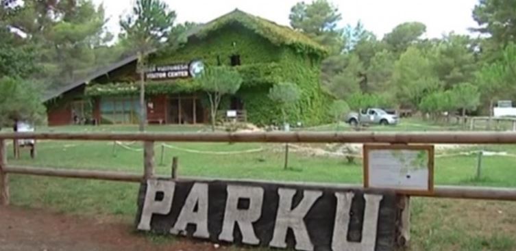 Trau me pagesë në Parkun e Divjakës, ministria e Turizmit: Do të aplikohet vetëm për turistët, jo banorët