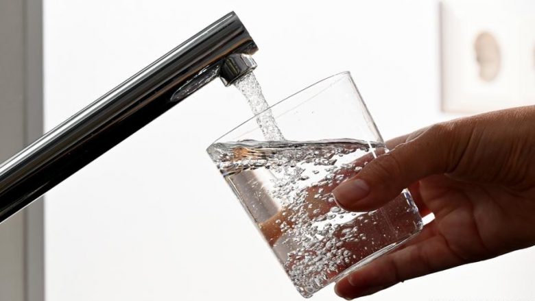 Ujësjellësi: Uji në Shkup është i sigurt për pije
