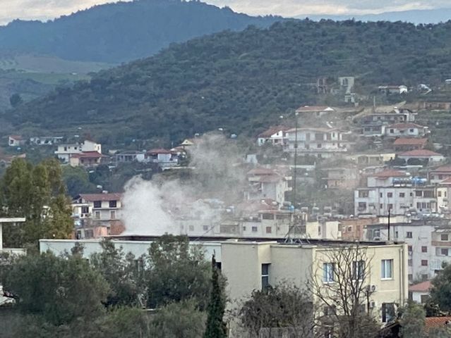 Fabrika e asfaltit në Lushnje zgjon banorët me erë kancerogjene: Pushteti vendor nuk ka marrë zgjidhje