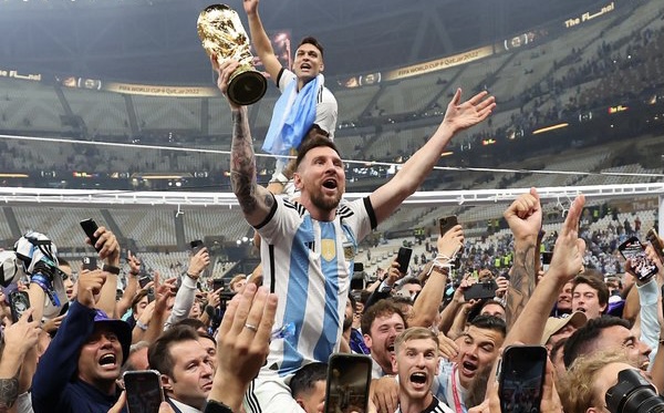 Messi nuk ka ndërmend të ndalet: Do vazhdoj të luaj me fanellën e Argjentinës