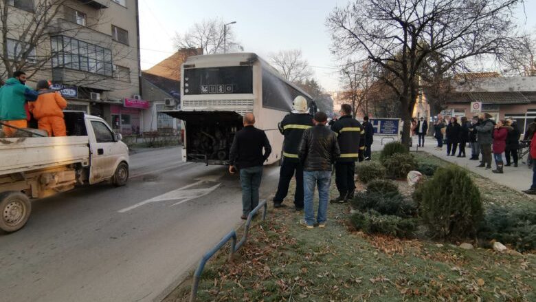Digjet një autobus në Kumanovë