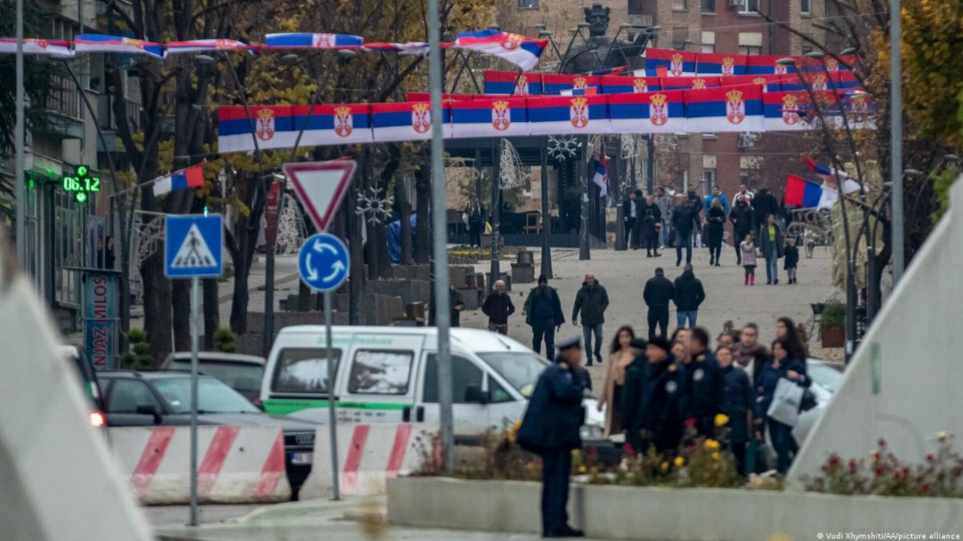 Situata në Veri, Holanda kërkon rikthimin e vizave për Serbinë