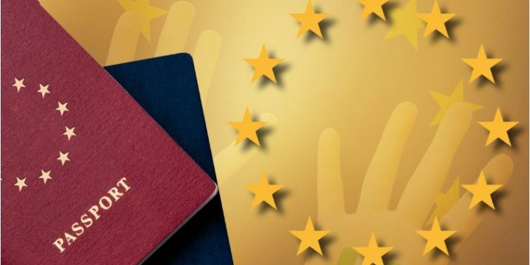 Komisioni Europian “kërcënon” Shqipërinë: Tërhiqni skemën e pasaportave të arta, ose rrezikoni pezullimin e vizave