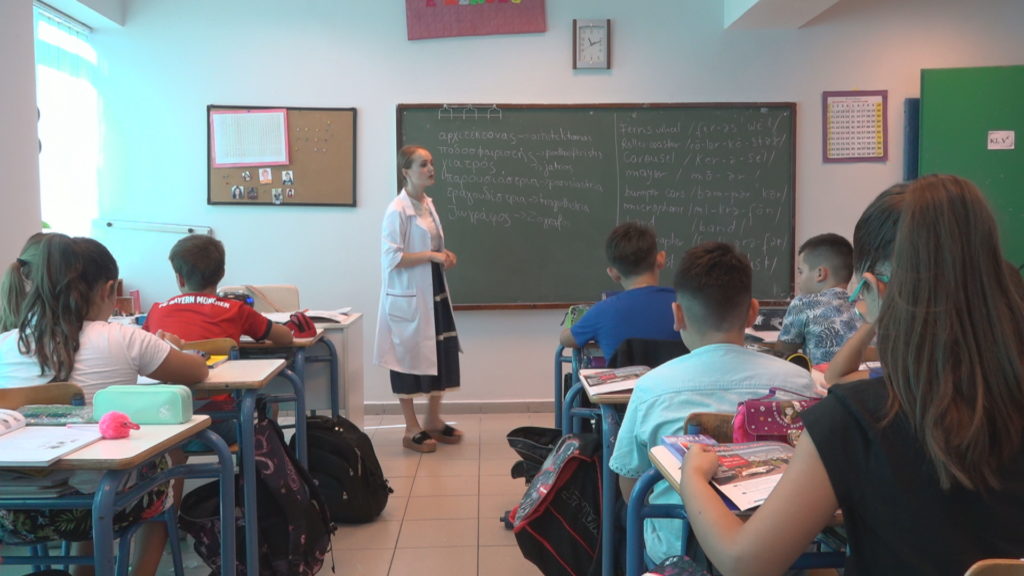 Nga Shqipëria po ikin edhe mësuesit, ka mbi 2 mijë kuota mungesë