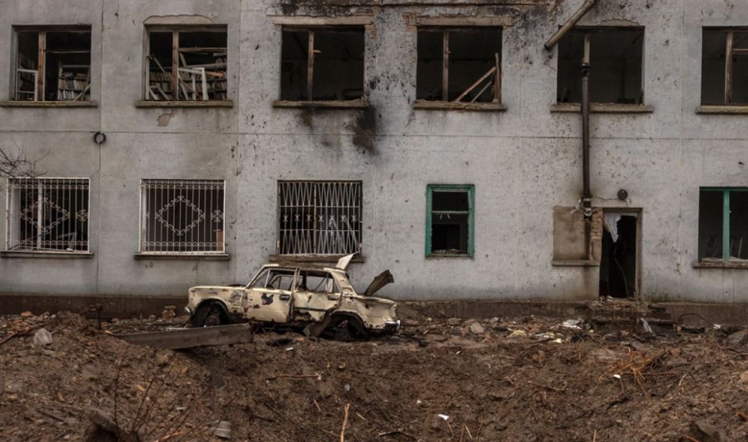 Ukrainë/ Artilieria ruse granaton Kherson-in, tre të vdekur