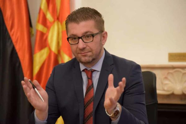 Mickoski: Sa më gjatë që kjo qeveri të qëndroj në pushtet, aq më pak njerëz do mbeten në Maqedoni