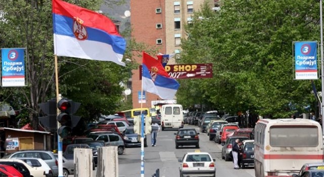 Rrëmbehen katër serbë në veri, dërgohen në Serbi