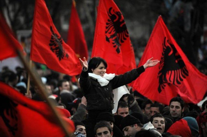 OKB: Shqipëria ka diasporën e tretë më të madhe në botë, 30.7% e popullsisë jeton jashtë
