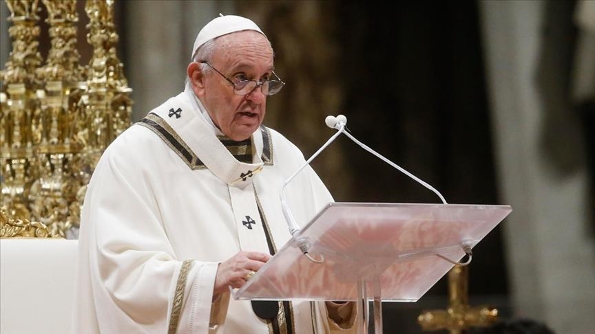 Papa Françesku uron Krishtlindjen: Lini budallallëqet, kthejuni Zotit
